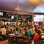 Global Backpackers Airlie Beach