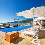 Ocean View Apartment 9