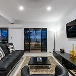 Onestep Airlie Retreat
