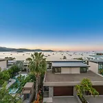 Executive On Whisper Bay - Cannonvale