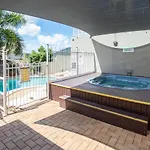 ☆Airliedise☆No Hills☆Kitchen☆5Min Walk 2 Ferry Terminal☆Wifi☆Netflix