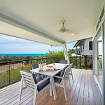 Oleander Holiday Home - Airlie Beach