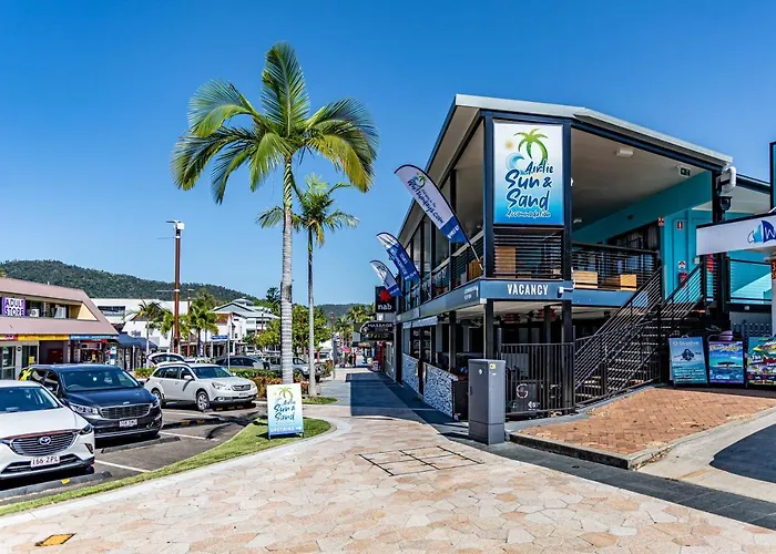 Airlie Sun & Sand Accommodation Studio #1