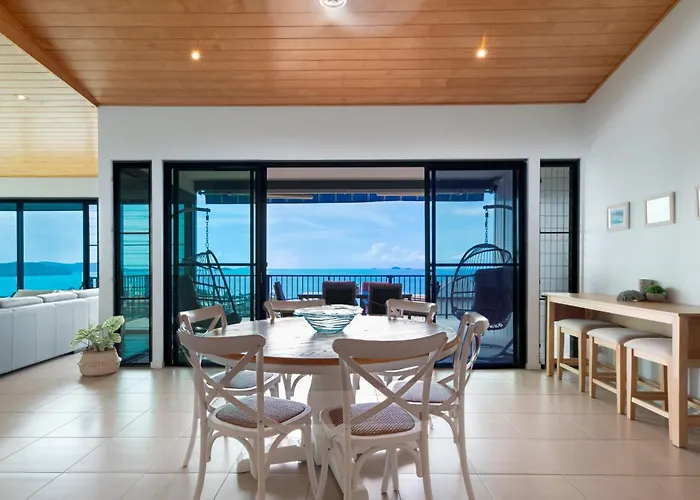 Holiday On The Horizon Airlie Beach Holiday Home