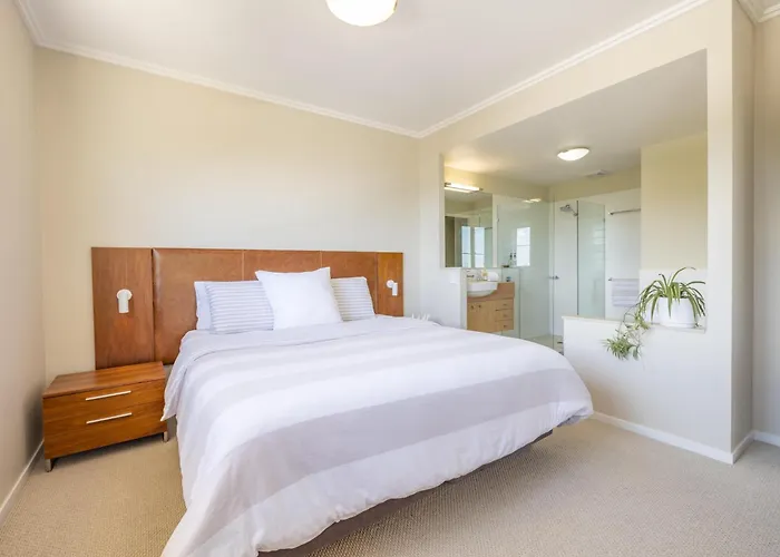 30 Airlie Beach Bliss At The Summit