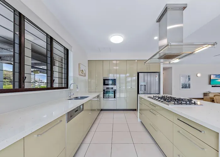 2 Bedroom Penthouse At The Boathouse