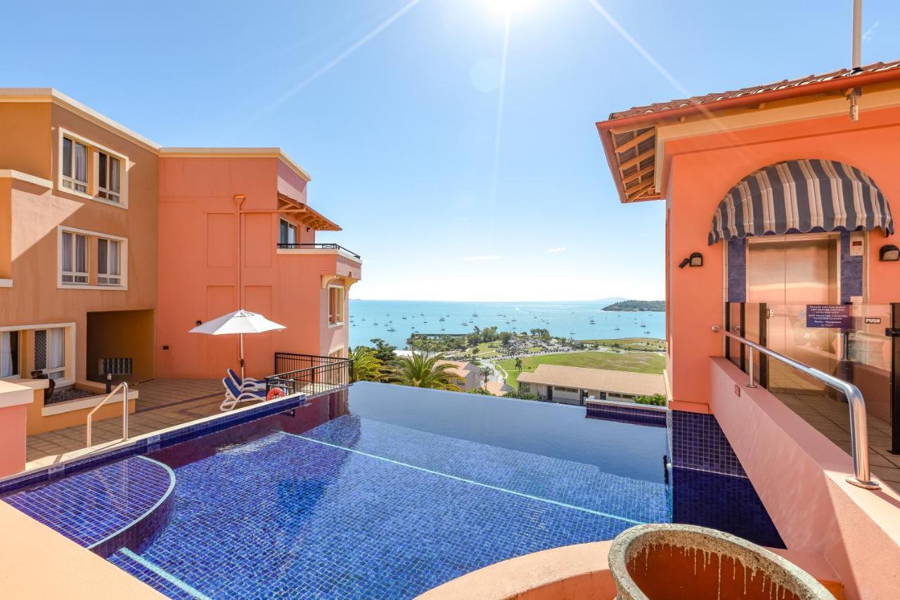 Martinique Whitsunday Airlie Beach