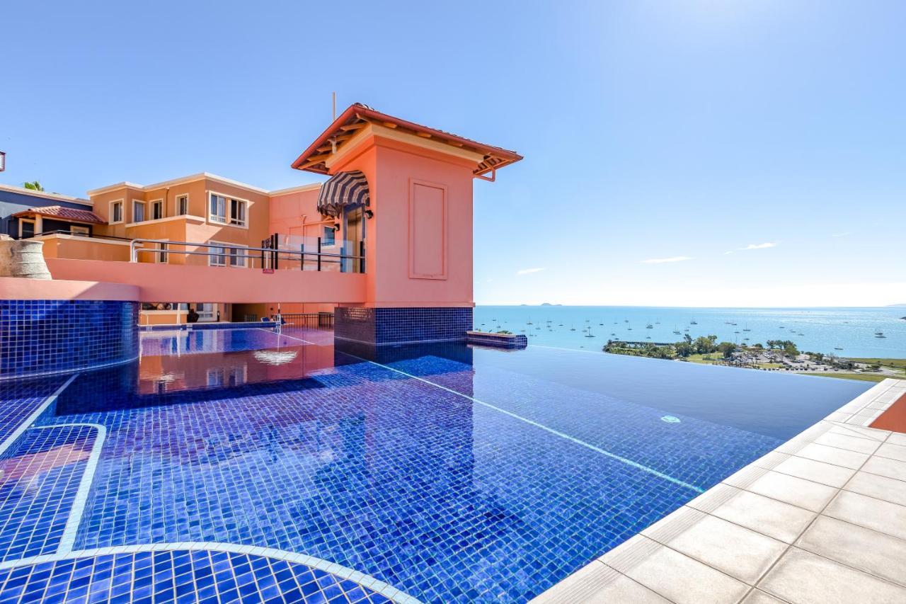 Martinique Whitsunday Airlie Beach