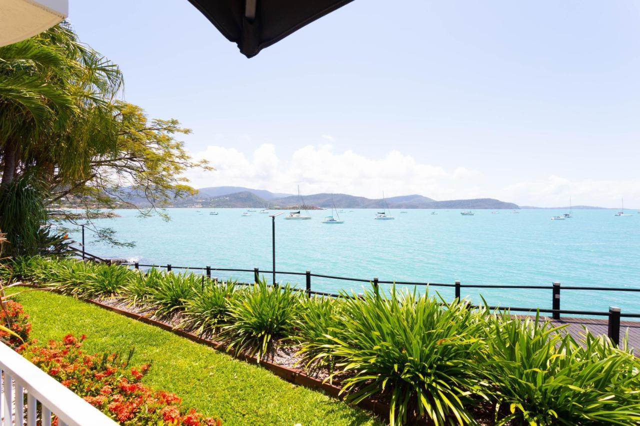 By The Sea Shore With Pool Apartment *