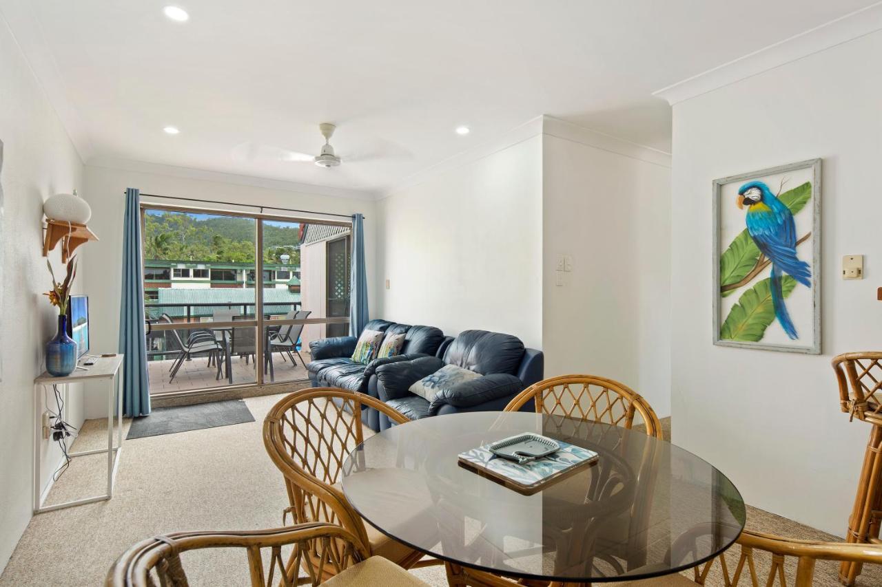 Location! 2br Town View Unit In Centre Of Airlie. Apartment Airlie Beach