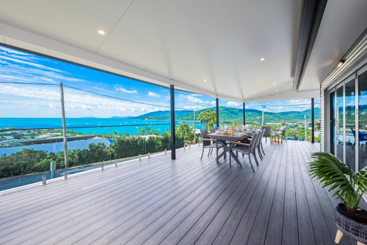 Airlie Blue On Blue * Airlie Beach