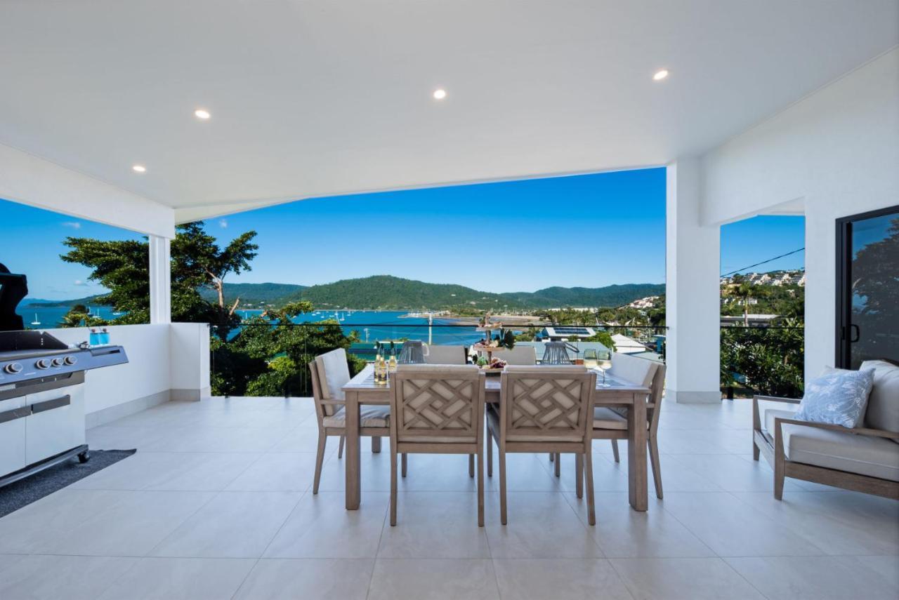 Airlie Bay View Holiday home *