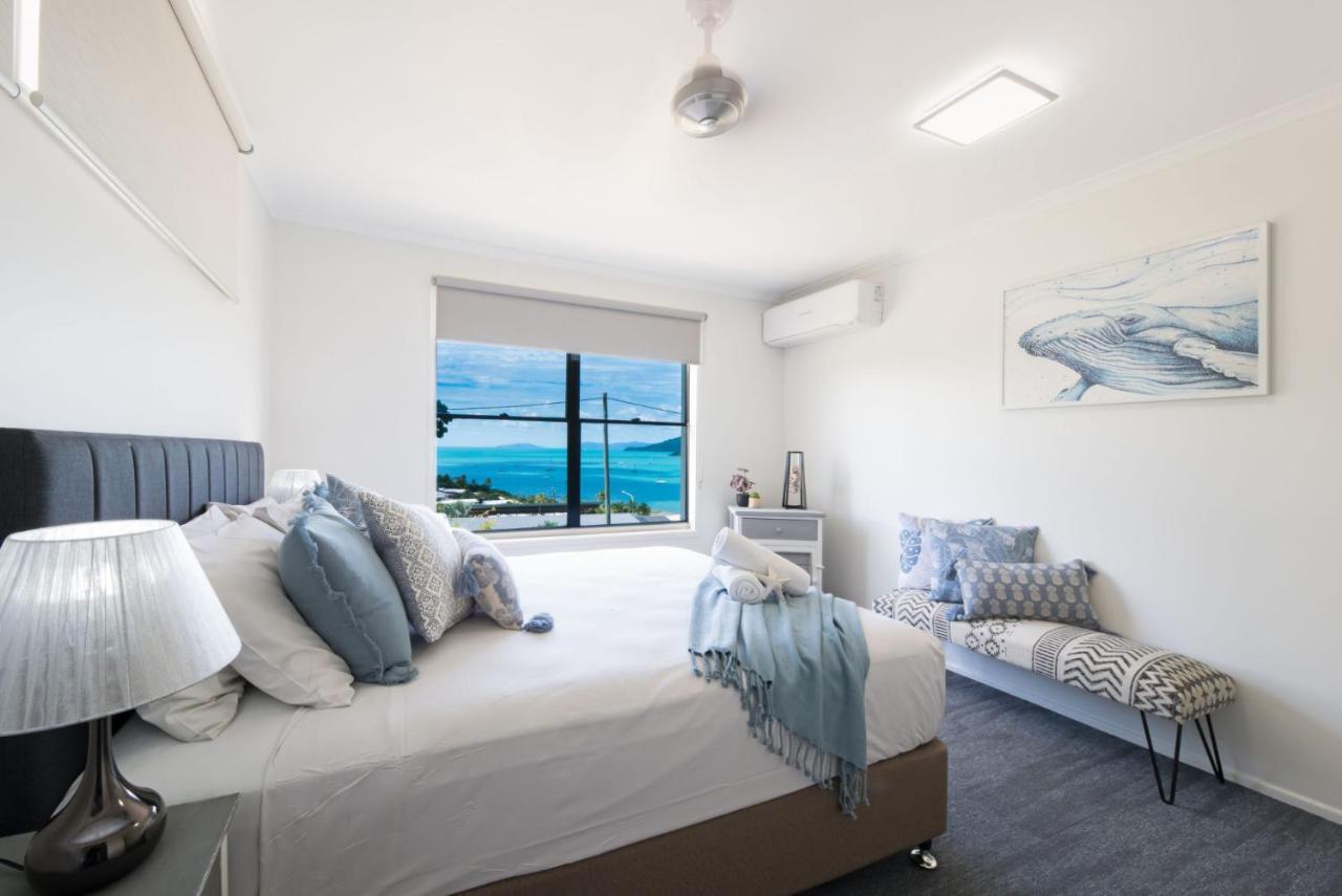 Airlie Blue On Blue Holiday home Airlie Beach
