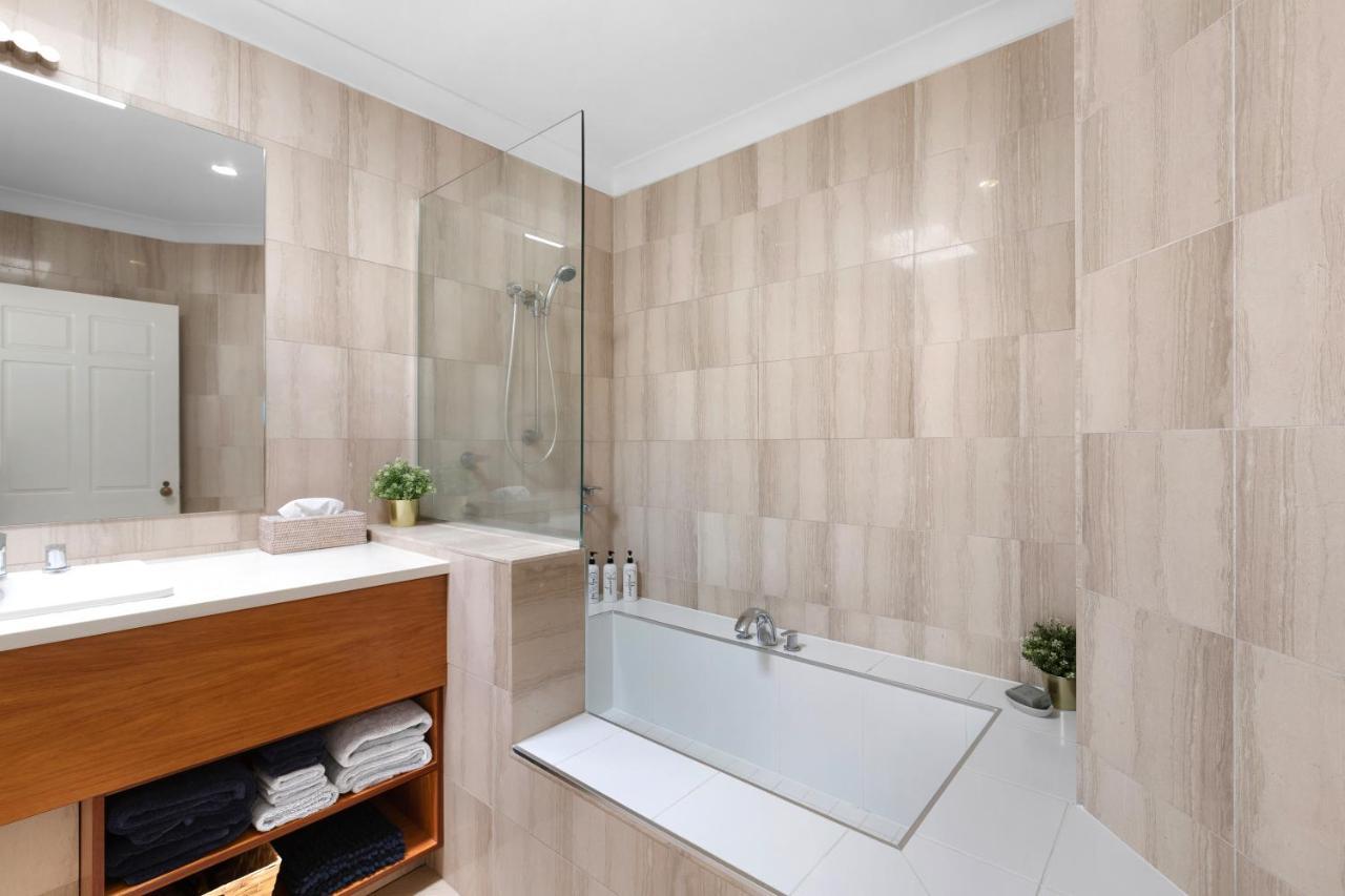 Montipora Unit 3 - In The Heart Of Airlie, Wi-Fi And Netflix Apartment