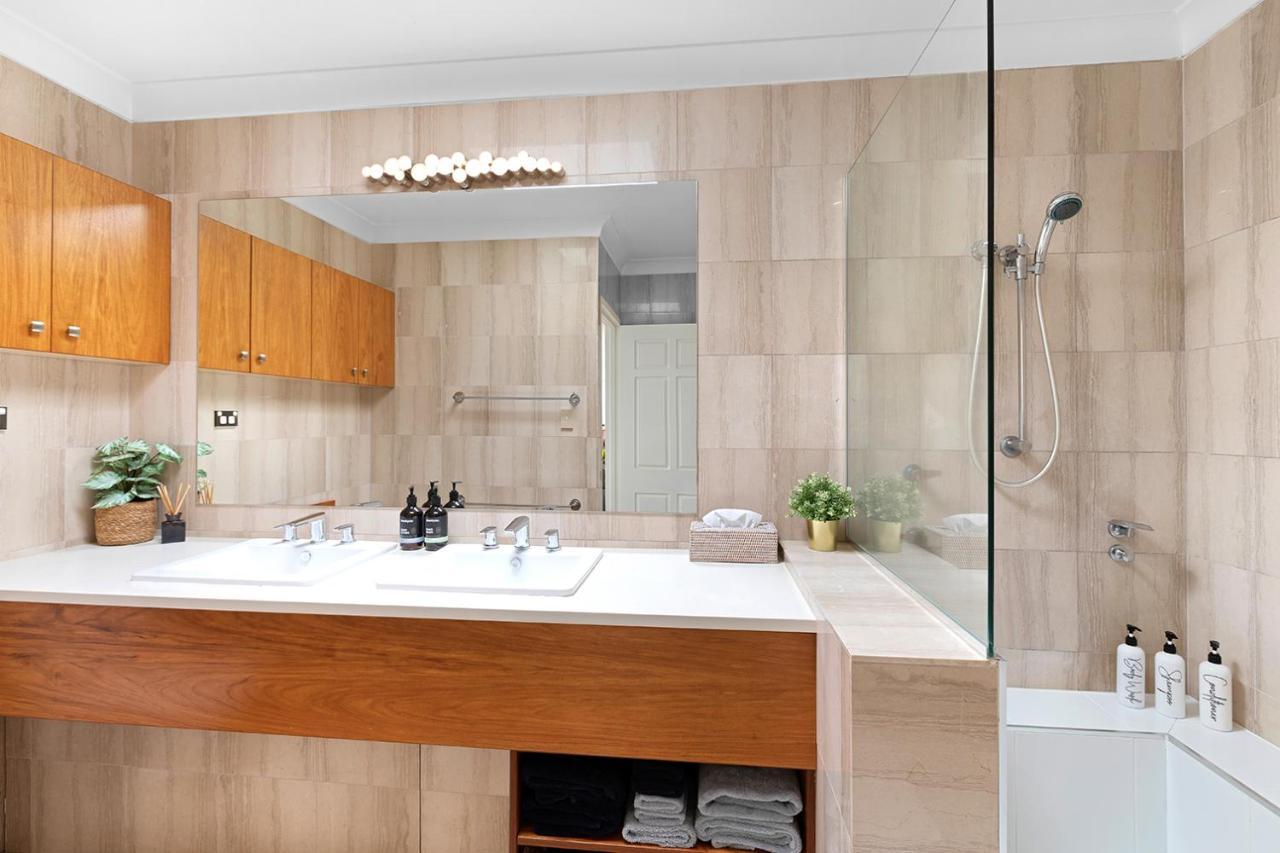 Montipora Unit 3 - In The Heart Of Airlie, Wi-Fi And Netflix Apartment Airlie Beach