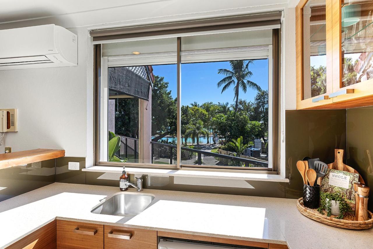 Montipora Unit 3 - In The Heart Of Airlie, Wi-Fi And Netflix * Airlie Beach