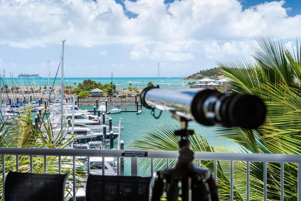 Apartment 20 S At The Marina Airlie Beach