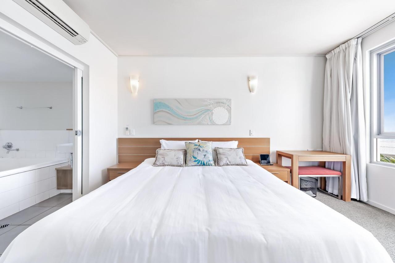 Apartment Sails On The Sea - Club Wyndham Airlie Beach
