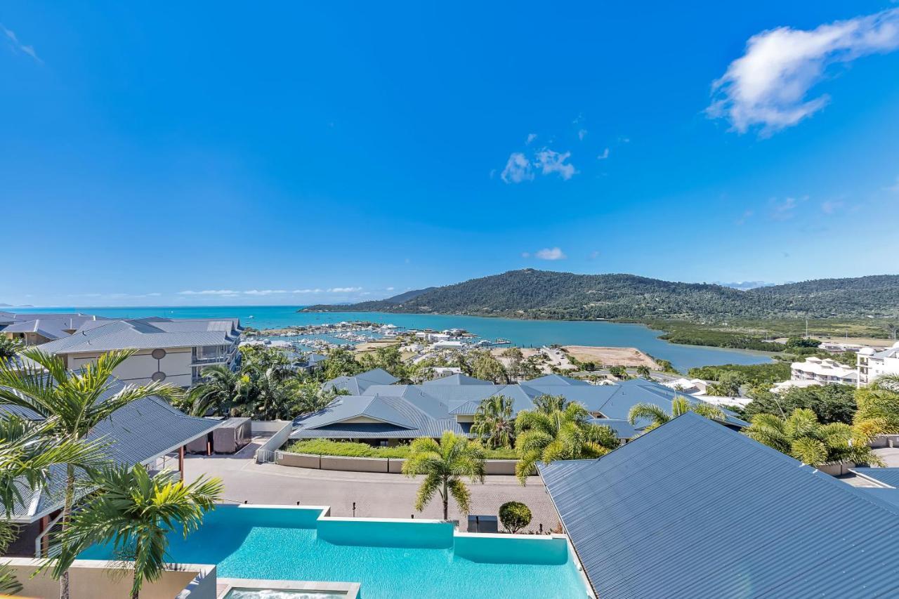 Sails On The Sea - Club Wyndham Airlie Beach