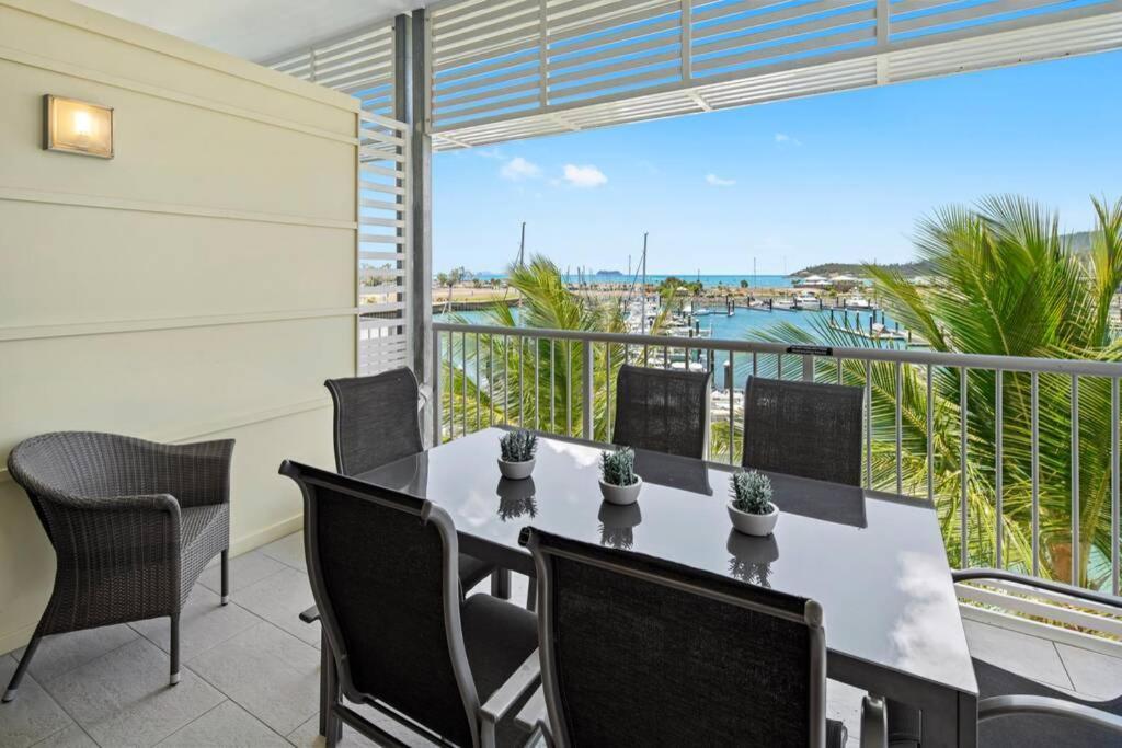 20 S At The Marina * Airlie Beach