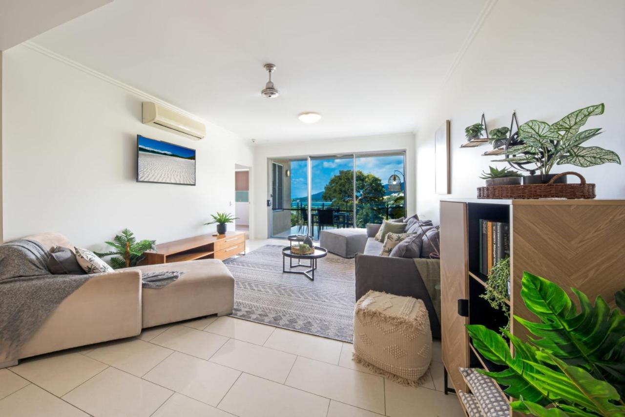 Apartment Tulip Oak Airlie Beach