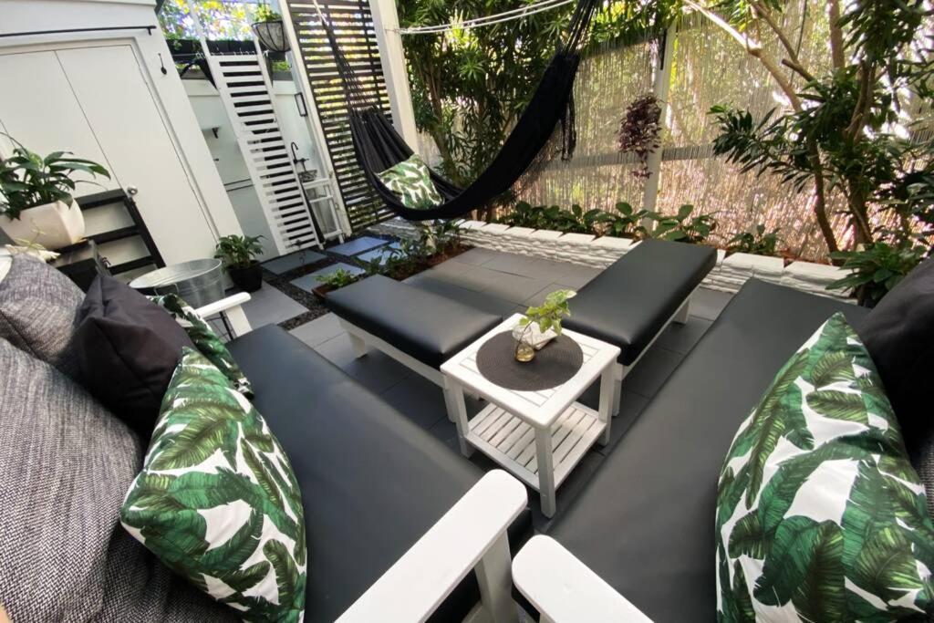 Lily Lamond, T/house, Outdoor Shower, 5 Min Walk To The Ocean, Airlie Holiday home