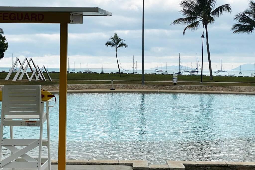 Lily Lamond, T/house, Outdoor Shower, 5 Min Walk To The Ocean, Airlie Airlie Beach