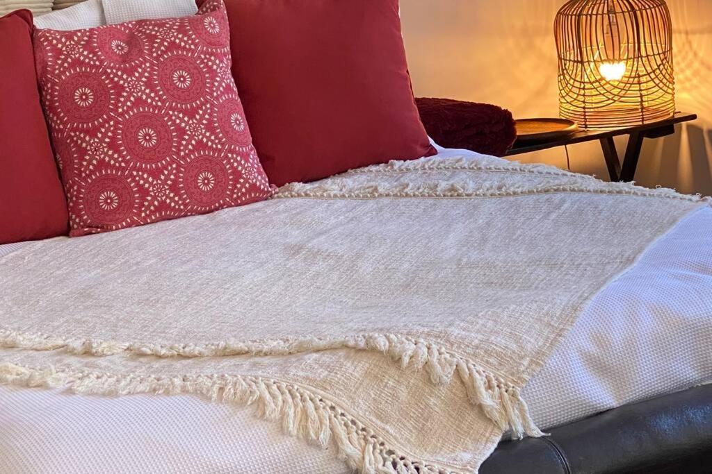 Lily Lamond, T/house, Outdoor Shower, 5 Min Walk To The Ocean, Airlie Holiday home Airlie Beach
