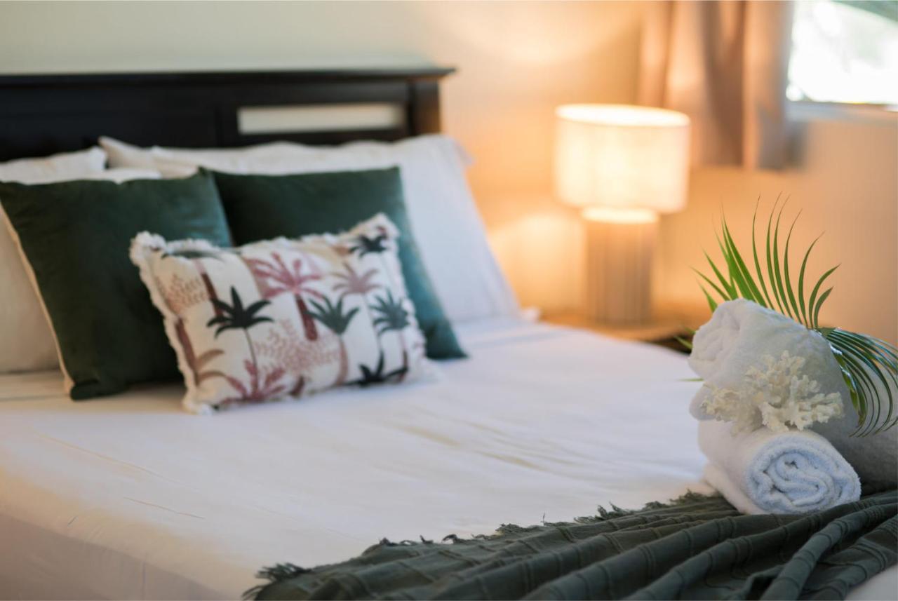 Waterlily - One Bedroom Apartment *