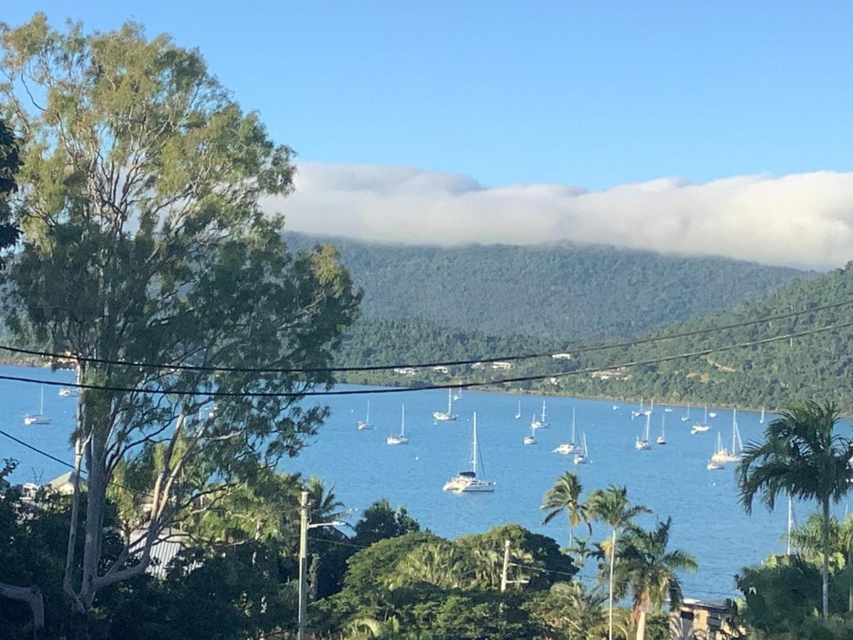 Studio With Seaview * Airlie Beach