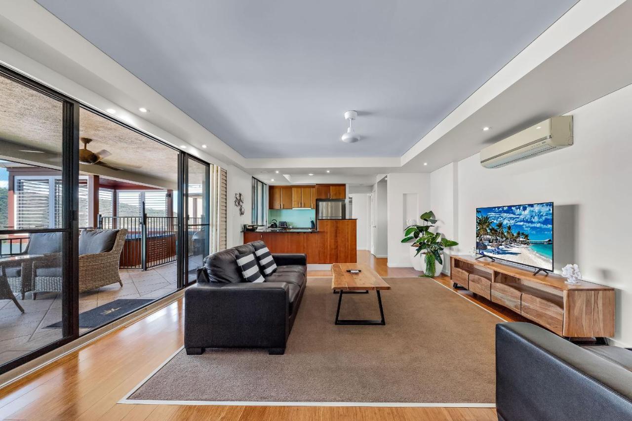 Ocean Pearl - Airlie Apartment *