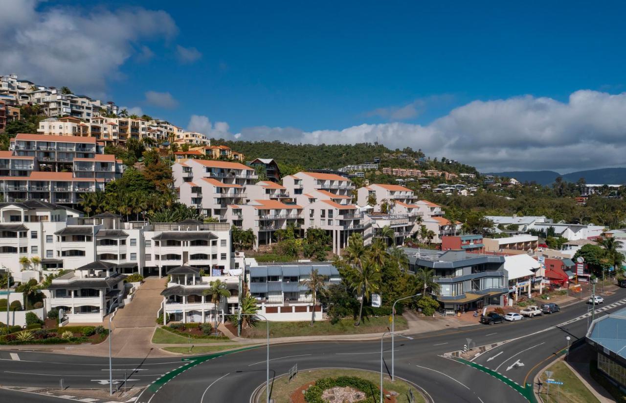 Apartment Studio Apartment, Centre Of Airlie With Sea Views *