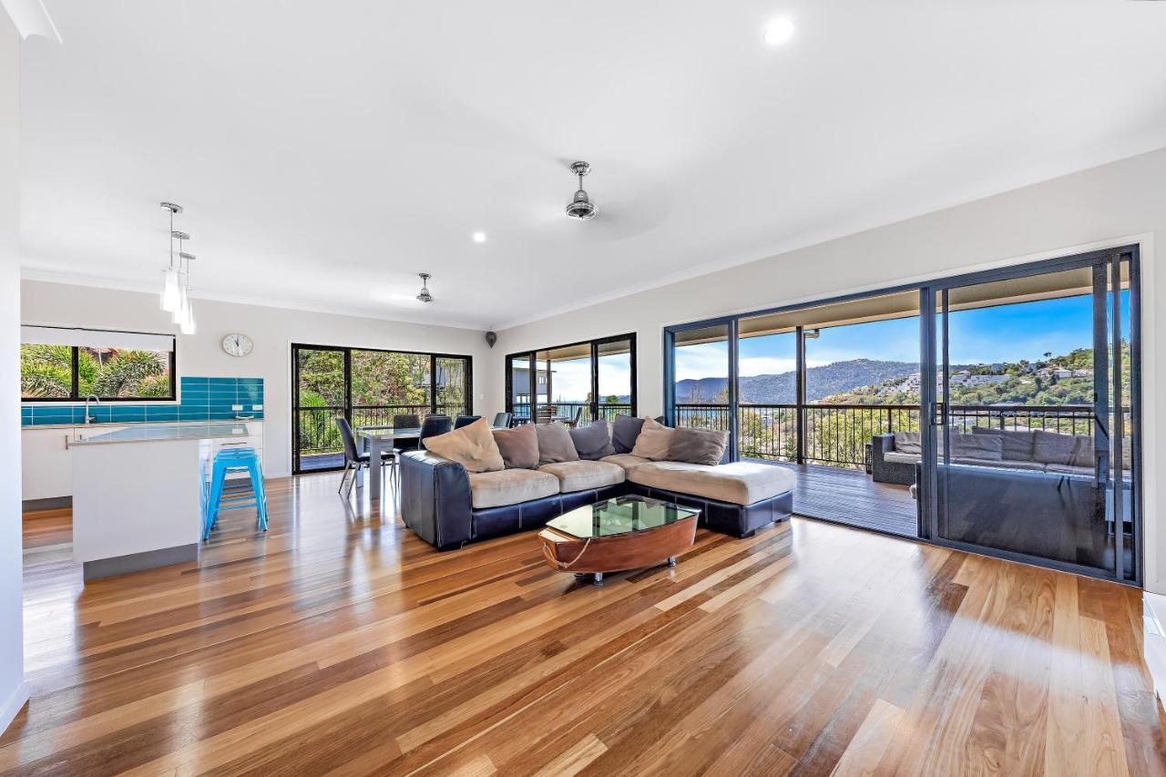 Laguna Views - Airlie *