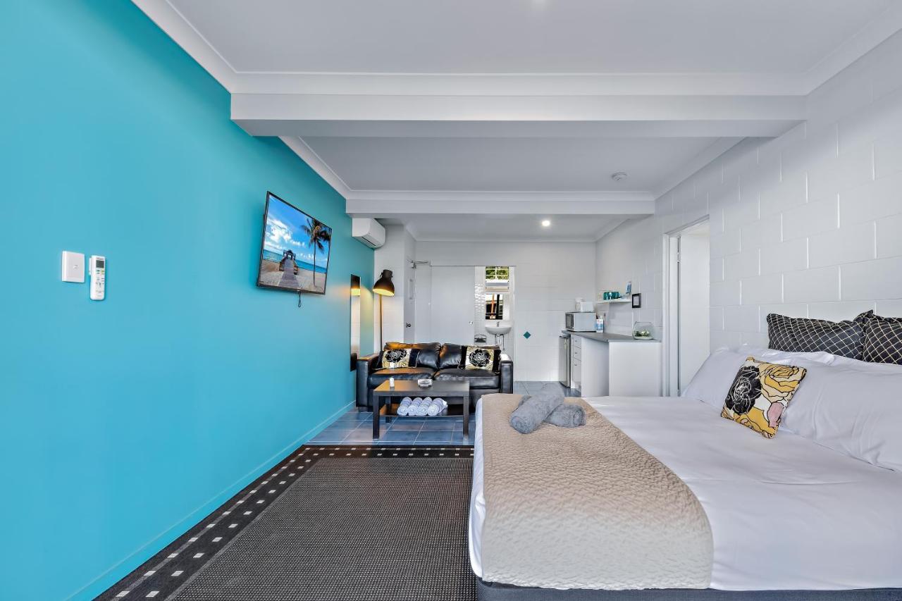 Apartment Airlie Sun & #2 *