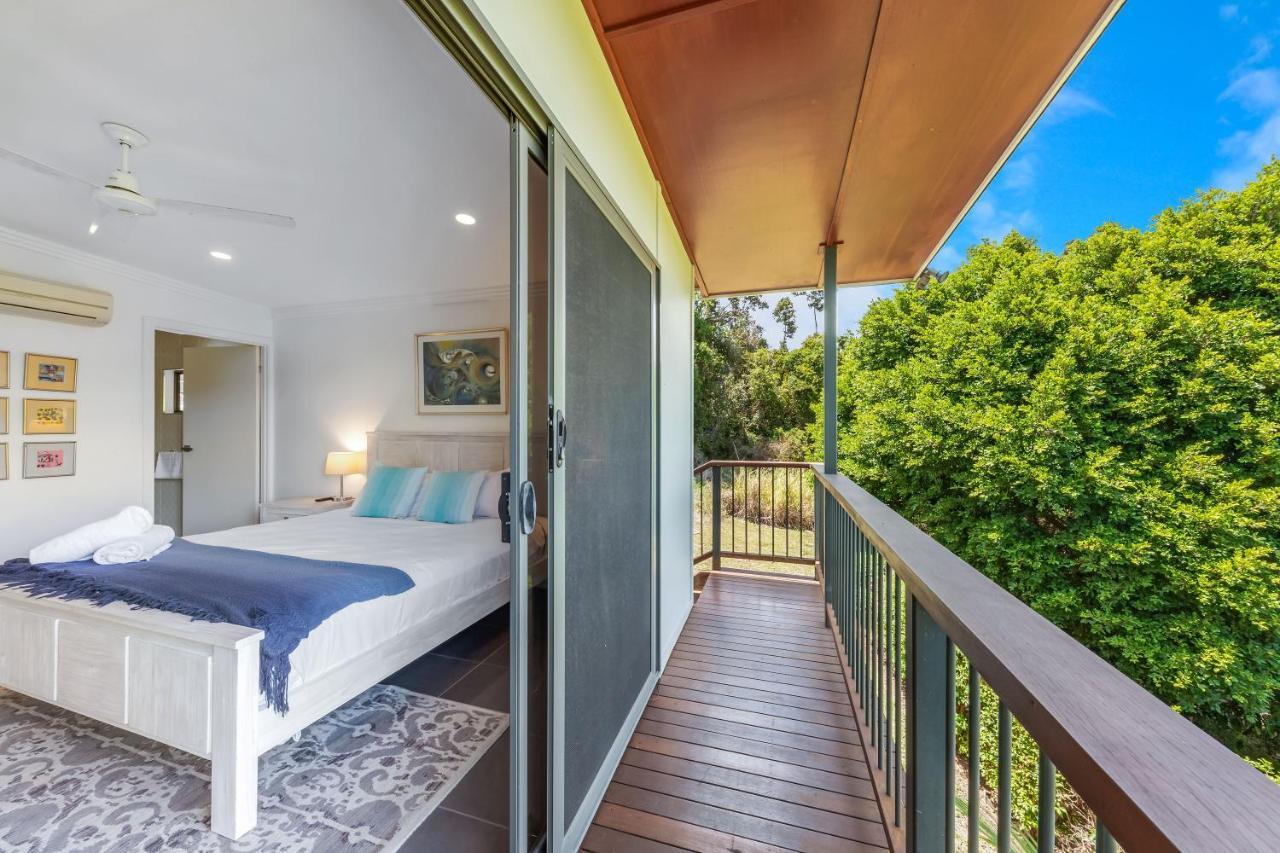 Hilltop Views - Cannonvale