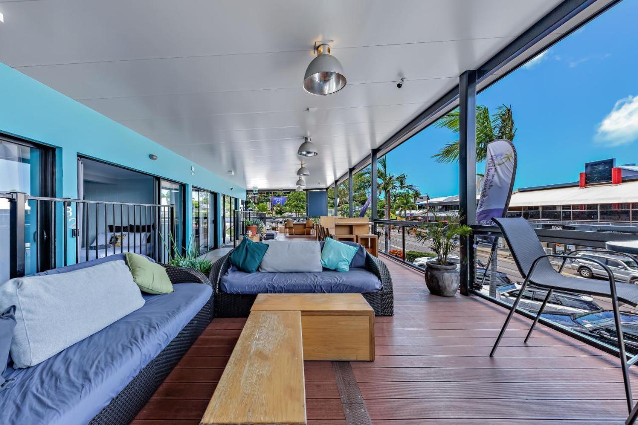 Airlie Sun & #1 Apartment