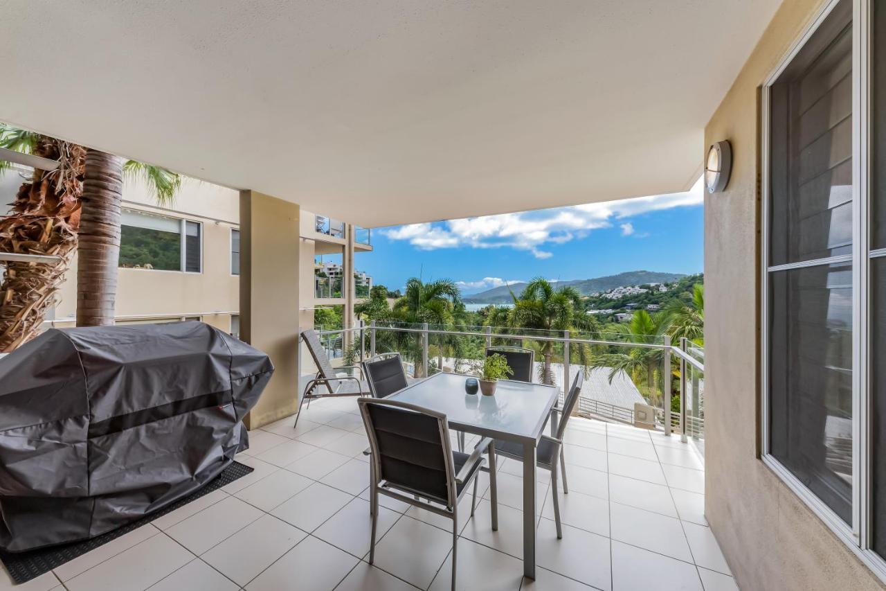 Retreat Where Luxury Meets Horizon * Airlie Beach