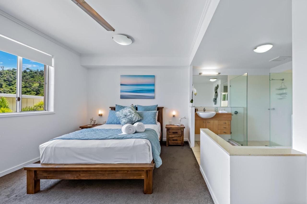 Retreat Where Luxury Meets Horizon *