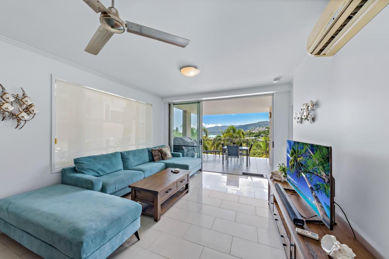 Retreat Where Luxury Meets Horizon Apartment