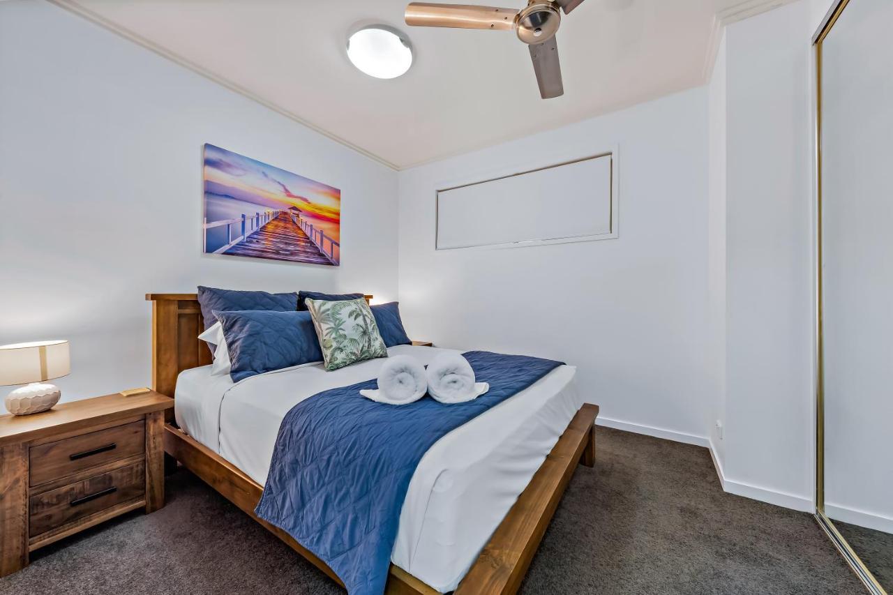 Retreat Where Luxury Meets Horizon Apartment