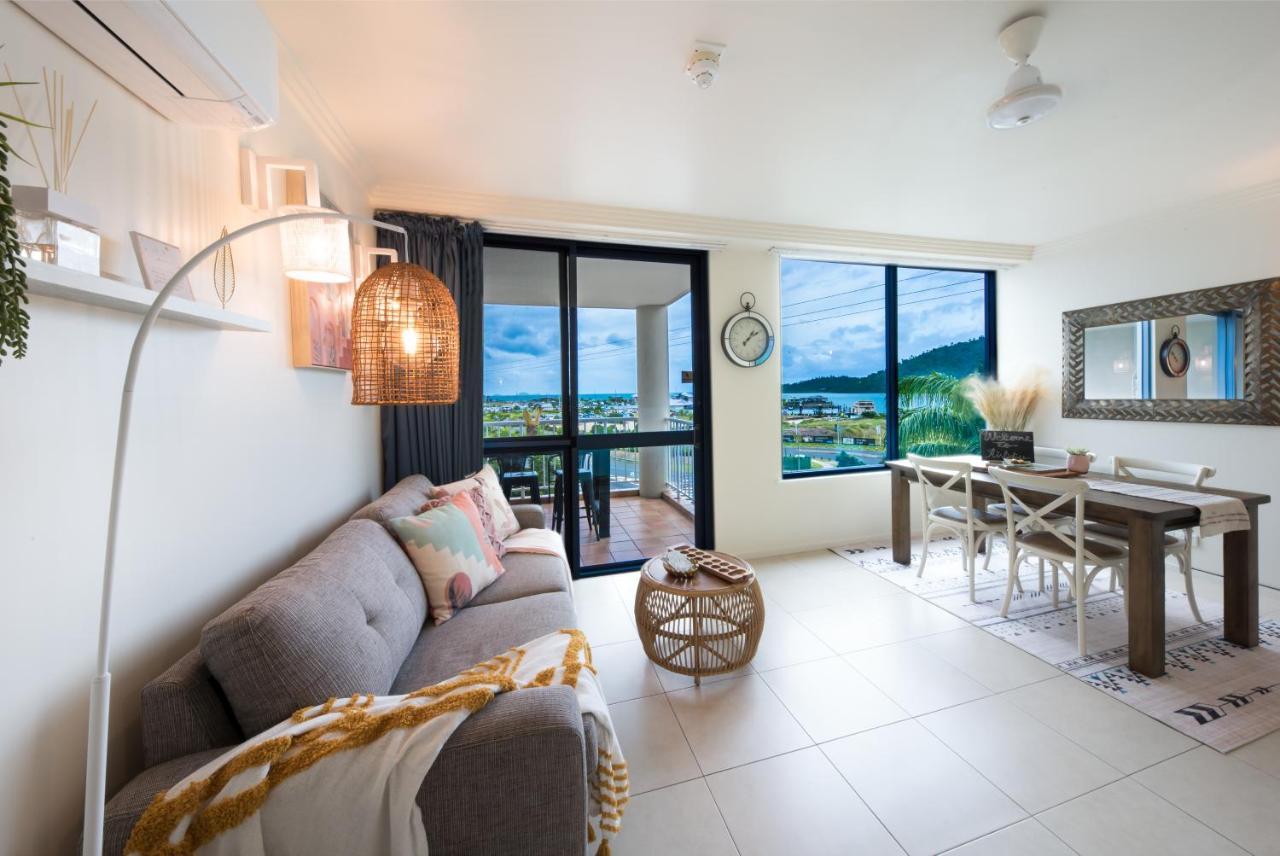 Apartment ☆airliedise☆no Hills☆kitchen☆5min Walk 2 Ferry Terminal☆wifi☆netflix Airlie Beach