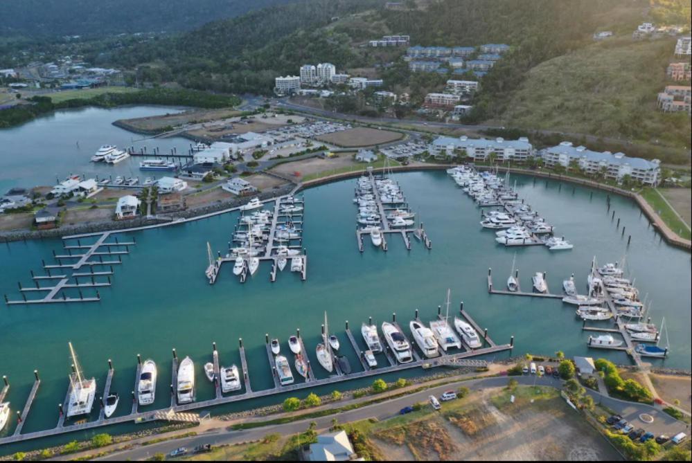 Airliedise: Cozy Hot Tub Near Port Of Airlie Airlie Beach