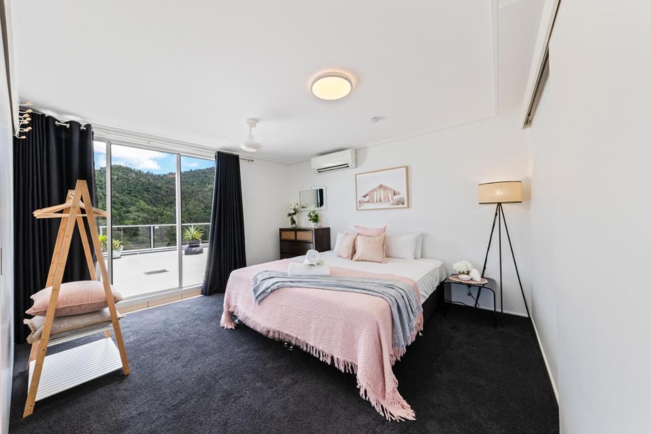 Ocean Dreams On Airlie 2 Bedroom Apartment Airlie Beach