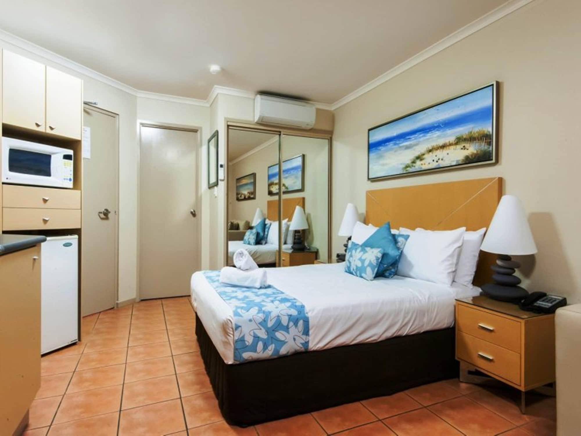 At Boathaven Bay Aparthotel