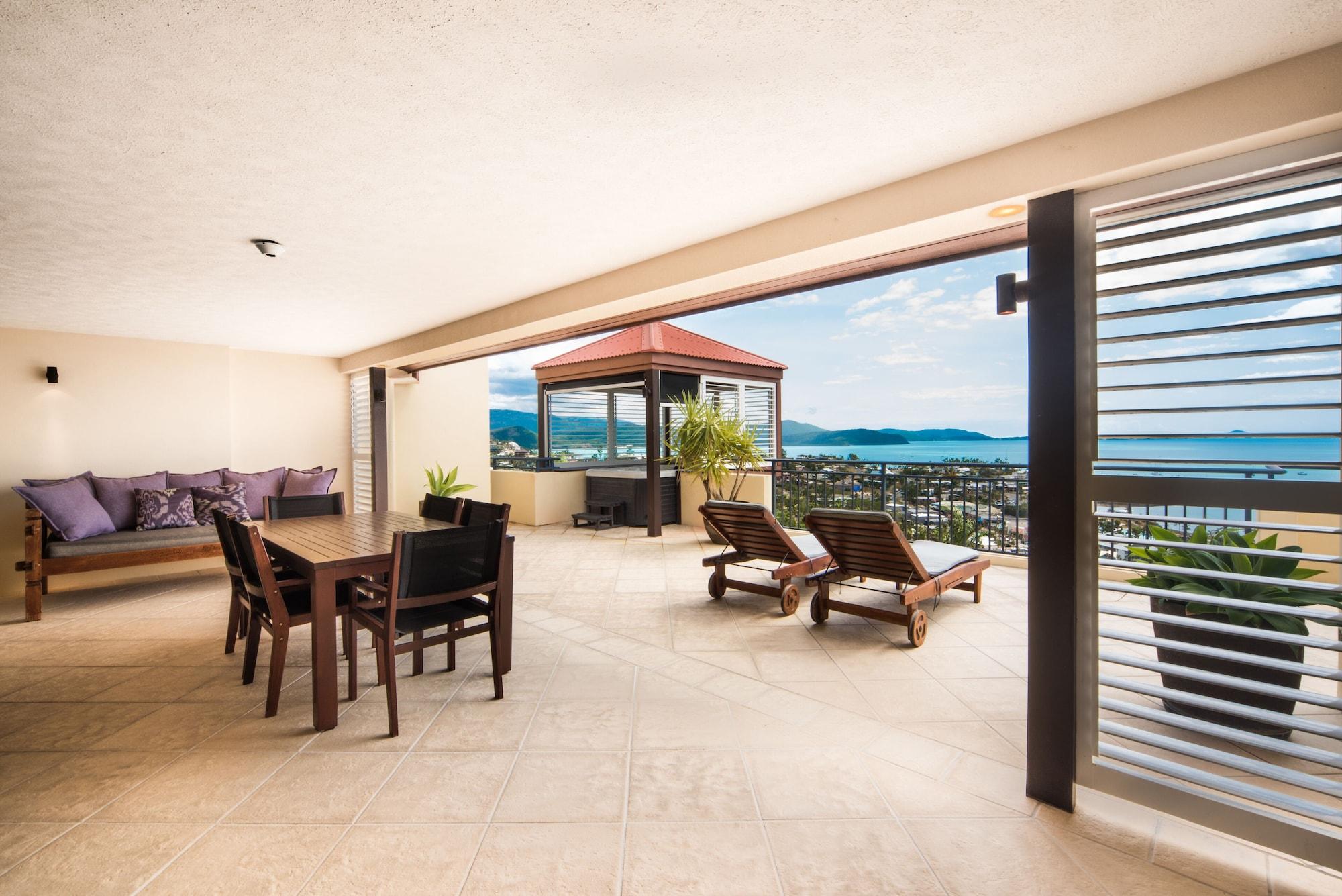 Pinnacles Apartment Airlie Beach