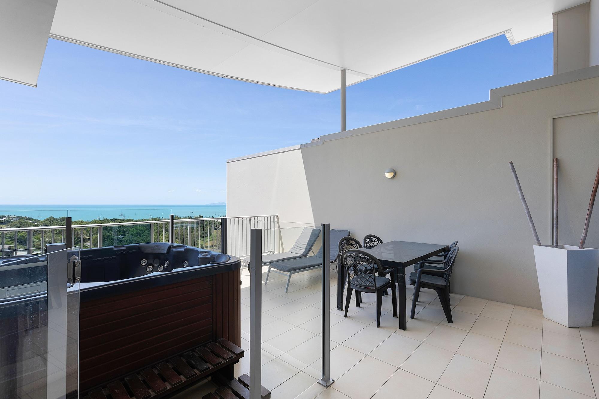Grand Mercure Azure Sea Whitsundays Airlie Beach