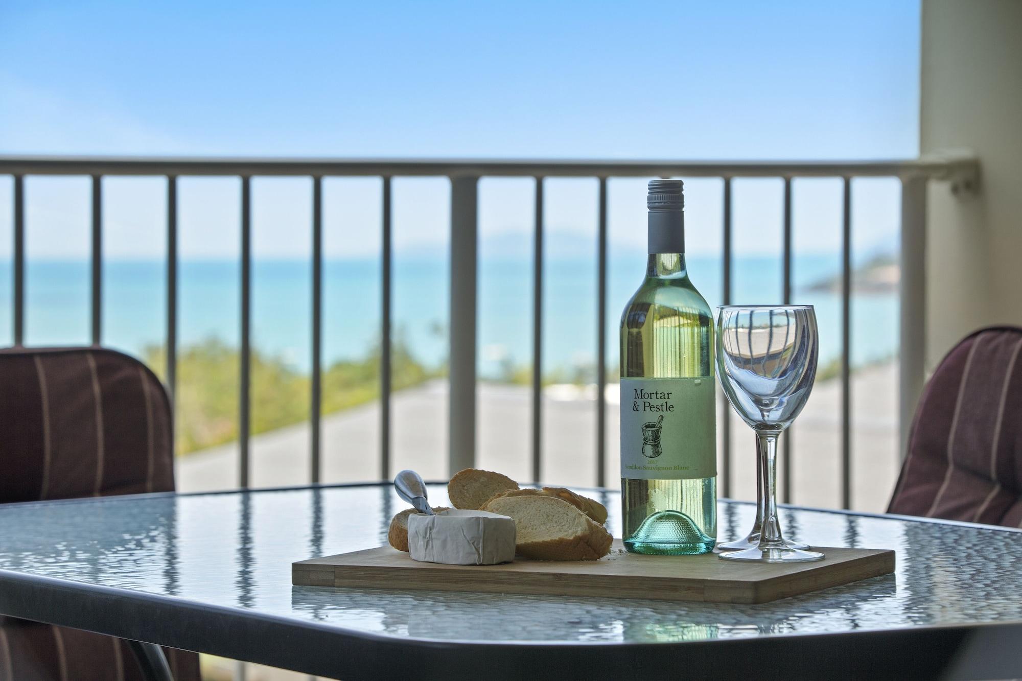 Grand Mercure Azure Sea Whitsundays *