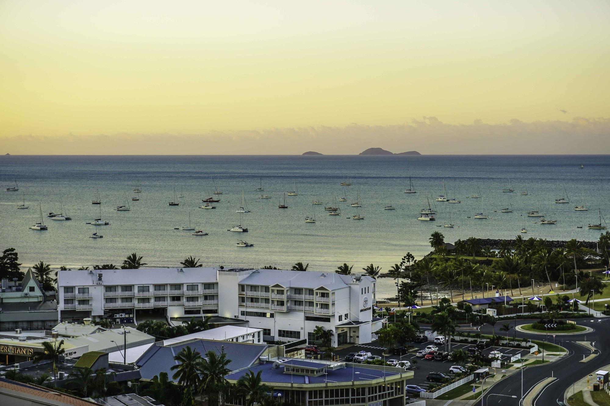 Ocean Views At Whitsunday Terraces Aparthotel Airlie Beach