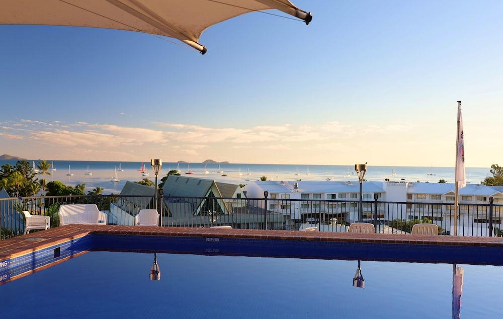 Ocean Views At Whitsunday Terraces Aparthotel