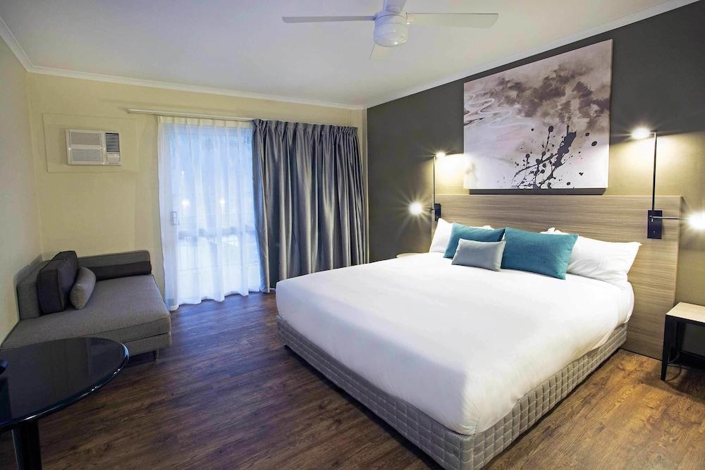 Mantra Club Croc Resort Airlie Beach
